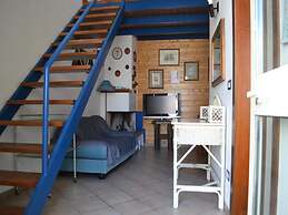 Apartment Directly On The Beach With Air Conditioning And Terrace, Pet