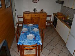 Apartment Directly On The Beach With Air Conditioning And Terrace, Pet