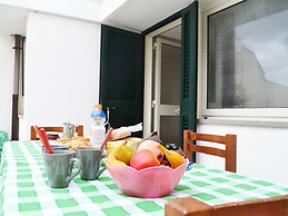 Apartment Directly On The Beach With Air Conditioning And Terrace, Pet