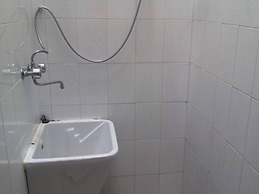 Apartment Directly On The Beach With Air Conditioning And Terrace, Pet