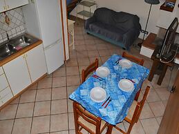 Apartment Directly On The Beach With Air Conditioning And Terrace, Pet