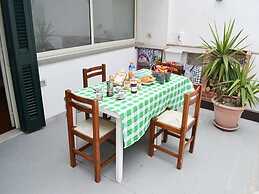 Apartment Directly On The Beach With Air Conditioning And Terrace, Pet