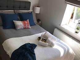 Serviced Apartment 1 Helena