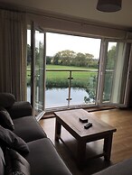 Penthouse Apartment On The River - 65 Skipper Way