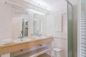 Villa 2, Great Spot Oura Beach, Albufeira