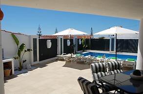 Villa 2, Great Spot Oura Beach, Albufeira