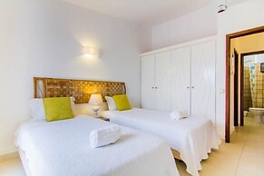 Villa 2, Great Spot Oura Beach, Albufeira