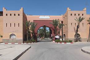 Yallahriyad Triplex For 6 Persons Max