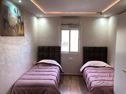 Yallahriyad Triplex For 6 Persons Max