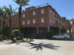 Yallahriyad Triplex For 6 Persons Max