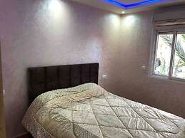 Yallahriyad Triplex For 6 Persons Max