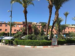 Yallahriyad Triplex For 6 Persons Max