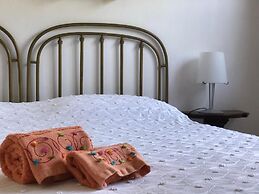 Robertas Villa - Home Holiday