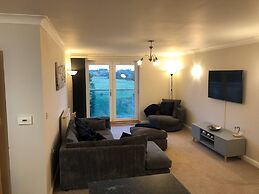 River-meadow View Apartment 27 Skipper Way