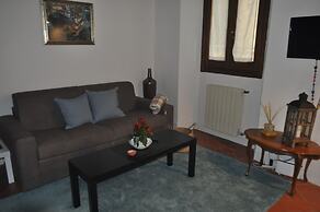 Movida Fiorentina in the Hearth of the Center of Firenze