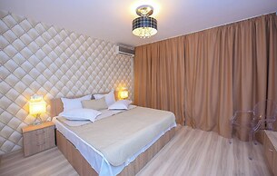 Privilege Apartment - Two Bedrooms - 5 Guests - Cismigiu Gardens