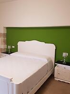 La Latomia Villa nei Pressi del Teatro Greco No1678