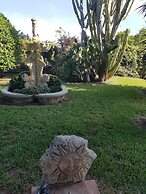 La Latomia Villa nei Pressi del Teatro Greco No1678