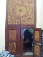 Family Room for 4 Peoples Sunny Riad Inside Medina Fes El Bali