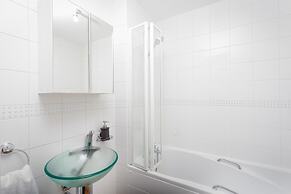 Absolute Stays At The Qube- Families Contractors Free Wifi Long Stay D