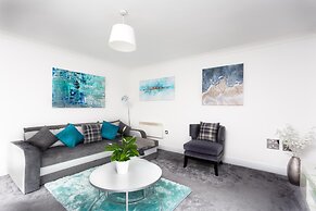 Absolute Stays At The Qube- Families Contractors Free Wifi Long Stay D