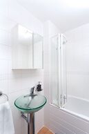 Absolute Stays At The Qube- Families Contractors Free Wifi Long Stay D