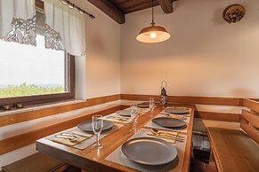 Holiday House Podhamer Marijan