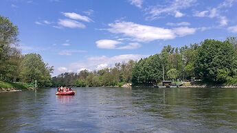 Holiday House Podhamer Marijan