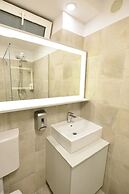 Twin 1 Apartment - Cismigiu Gardens