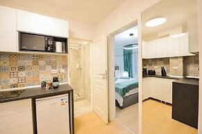 Twin 1 Apartment - Cismigiu Gardens