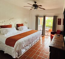 Sunny Apartment In The Heart of the Exclusive Marina Vallarta