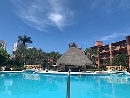 Sunny Apartment In The Heart of the Exclusive Marina Vallarta