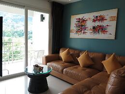 6 38 Top Floor 2 Brs 2baths 1km Walking To Beach