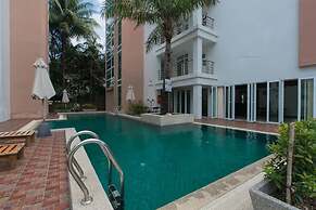 6 38 Top Floor 2 Brs 2baths 1km Walking To Beach