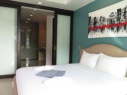 6-38 - 2 Bdr Condo With Balcony and Shared Pool