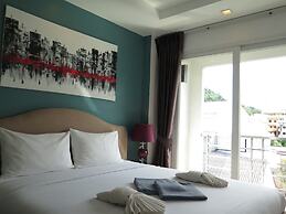 6 38 Top Floor 2 Brs 2baths 1km Walking To Beach