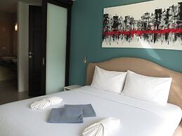 6 38 Top Floor 2 Brs 2baths 1km Walking To Beach