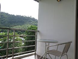 6 38 Top Floor 2 Brs 2baths 1km Walking To Beach
