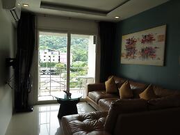 6 38 Top Floor 2 Brs 2baths 1km Walking To Beach