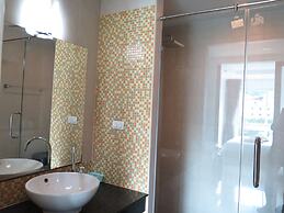 6 38 Top Floor 2 Brs 2baths 1km Walking To Beach