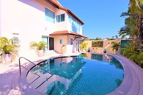 Very Large Villa Suitable for a Large Group up to 10 People or Even 2 