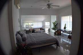 Very Large Villa Suitable for a Large Group up to 10 People or Even 2 