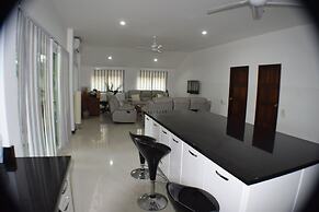 Very Large Villa Suitable for a Large Group up to 10 People or Even 2 