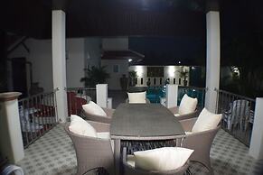 Very Large Villa Suitable for a Large Group up to 10 People or Even 2 