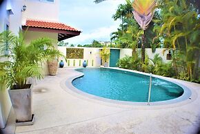 Very Large Villa Suitable for a Large Group up to 10 People or Even 2 