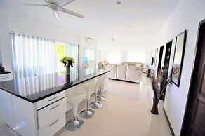 Very Large Villa Suitable for a Large Group up to 10 People or Even 2 