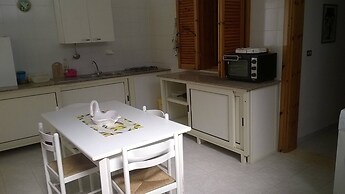 Holiday Apartment Villetta A Torre Dell Orso Pt34 Close To The Beach W