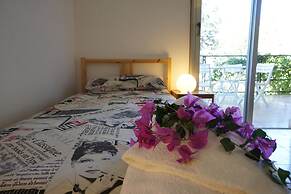 Panoramic Villa Near The Sea