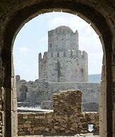 Despite Corona Summer Vacation on Southern Greek Beaches