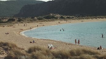 Despite Corona Summer Vacation on Southern Greek Beaches